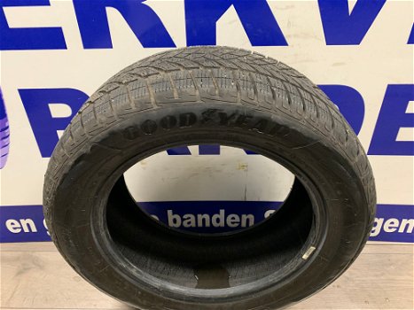 2x Goodyear winter autobanden 235/55/17 p/st €35,- - 1