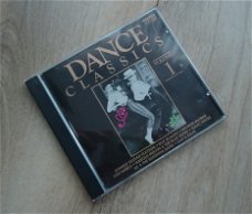 De originele verzamel-CD Dance Classics Volume 1 van Arcade.