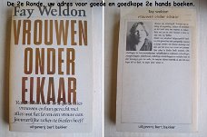 713 - Vrouwen onder elkaar - Fay Weldon