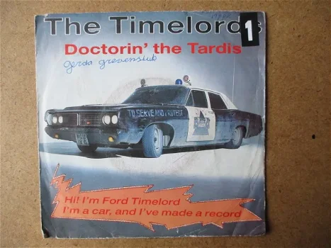 a5673 the timelords - docterin the tardis - 0