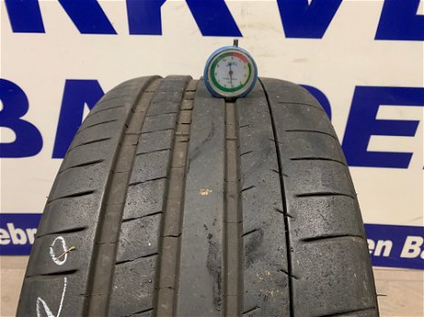 2x Michelin zomer autobanden 265/30/20 p/st €60,- - 0