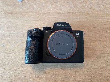 Sony A7R III camerabody met extra batterij - 1