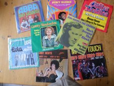 Duizenden vinyl singels te koop