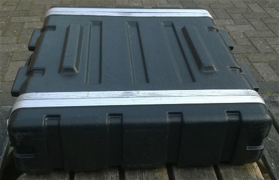 Flightcase 2HE kunststof (tunnel 40cm diep) - 6