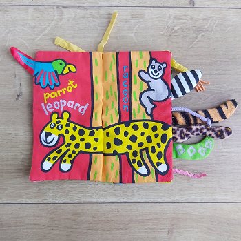 Jelly Kitten Jungle Tails stoffen babyboekje | ZGAN - 1
