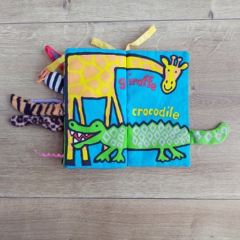 Jelly Kitten Jungle Tails stoffen babyboekje | ZGAN - 4