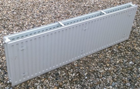 Radiator 130 x 50 cm - 0