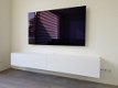 VOORRAAD Volledig hoogglans wit zwevend tv-meubel Slide 200 cm MONTAGE MOGELIJK - 0 - Thumbnail