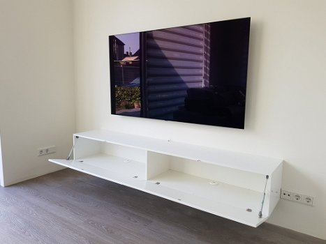 VOORRAAD Volledig hoogglans wit zwevend tv-meubel Slide 200 cm MONTAGE MOGELIJK - 1
