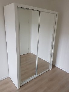 VOORRAAD Mat witte kledingkast met spiegels Vasto 150 cm MONTAGE 80,- NIEUW