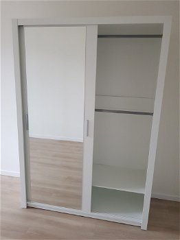VOORRAAD Mat witte kledingkast met spiegels Vasto 150 cm MONTAGE 80,- NIEUW - 1