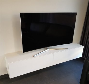 VOORRAAD Zwevend tv-meubel Bobbie 140 cm breed diverse kleuren MONTAGE MOGELIJK - 0