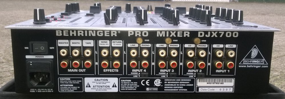Mixer Behringer DJX-700 - 4