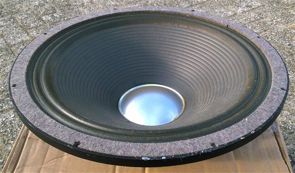 Woofer 15 inch tbv basgitaar, RCF (L17/64A) - 3