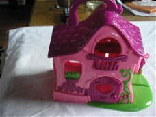 littlest petshop - huisje - koffer