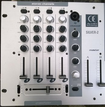 DJ-Mixer, 4x stereo + 4x microfoon (2 masters) - 3