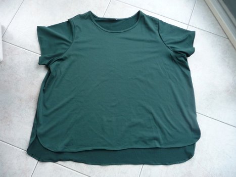 Groen T-shirt maat 54. - 0