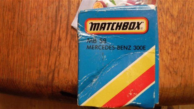 Matchbox mercedes benz 300 E - 3