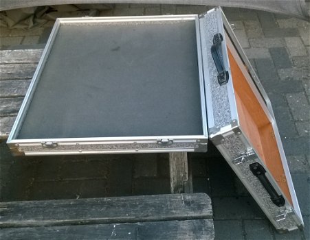 Flightcase / Koffer (68 x 55,5 x 13 cm) - 4