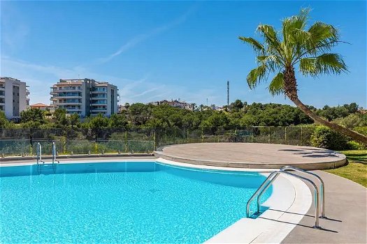 Uw eigen nieuwe Appartement in TORREVIEJA bij zee en met veel - 1