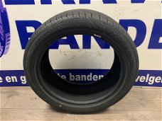 2x Nexen zomer autobanden 215/45/17