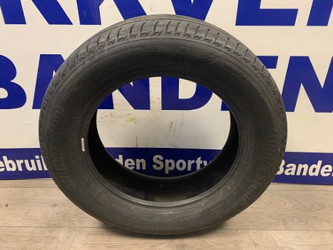 2x Bridgestone zomer autobanden 215/60/17 p/st €75,- - 0