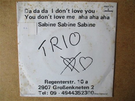 a6684 trio - da da da i dont love you - 0