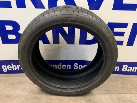 2x Dunlop zomer autobanden 225/45/19 p/st €65,- - 0