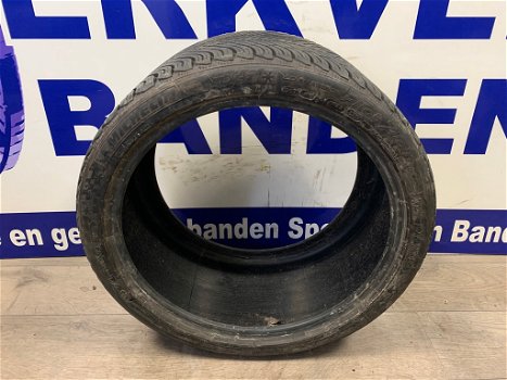 2x Michelin winter autobanden 305/30/20 p/st €85,- - 0