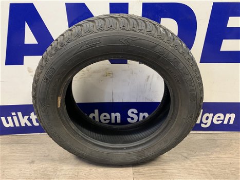 2x Maxiss all season autobanden 145/70/13 p/st €30,- - 0