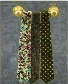 reutter miniaturen stropdassen rek met 3 stropdassen