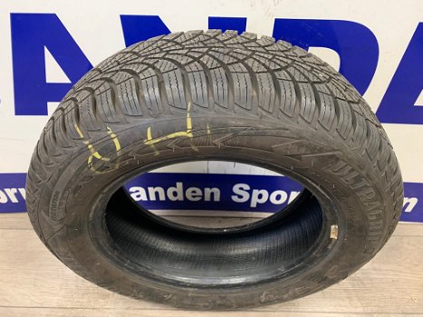 2x Goodyear winter autobanden 175/65/14 p/st €35,- - 1