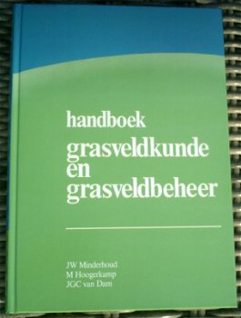 Handboek grasveldkunde en grasveldbeheer. ISBN 90220009521. - 0