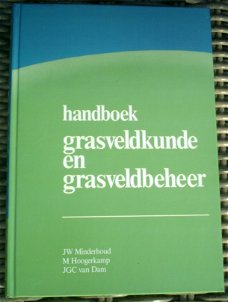 Handboek grasveldkunde en grasveldbeheer. ISBN 90220009521.