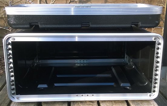 Flightcase 4HE, 19 inch (B-stock) - 5