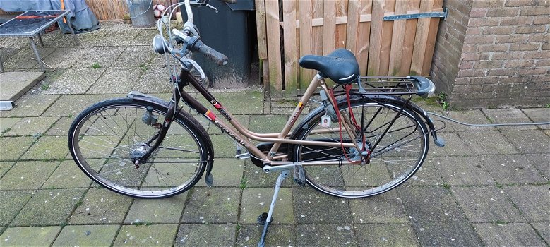 Te koop Gazelle damesfiets met versnellingen - 1