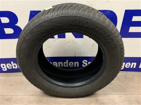 2x Vredestein winter autobanden op voorraad. Per stuk €35,- - 0