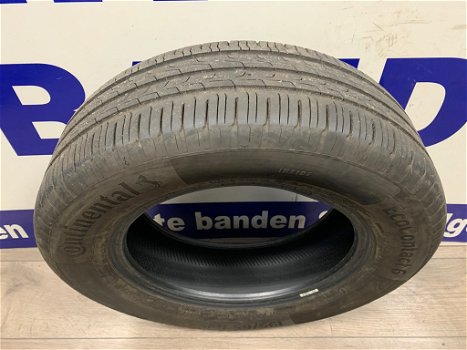 2x Continental zomer autobanden op voorraad. Per stuk €35,- - 1