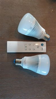 Nieuw 2 WiZ lampen met afstandbediening - 0