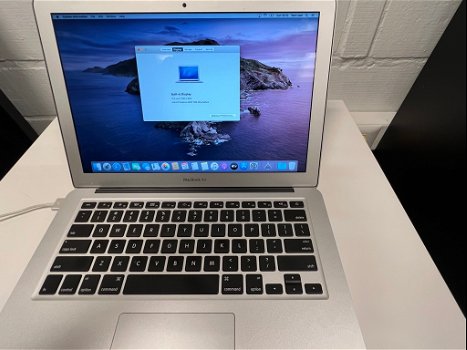 Apple Macbook Air 13” - 2