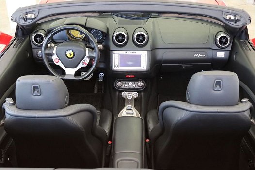 2011 Ferrari California - 6