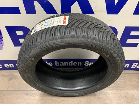 4x Maxiss all season autobanden 235/50/19 *Nieuw* per stuk €125,- - 1