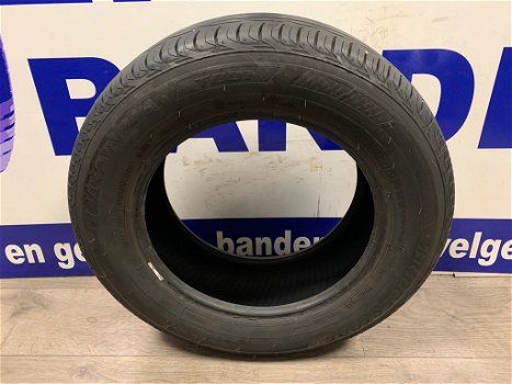 2x Bridgestone zomer autobanden 195/45/15 per stuk €50,- - 0