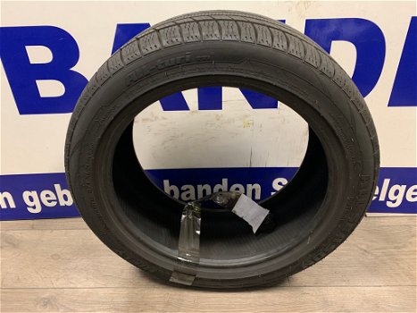 2x Hifly all season autobanden 205/45/16 per stuk €45,- - 0