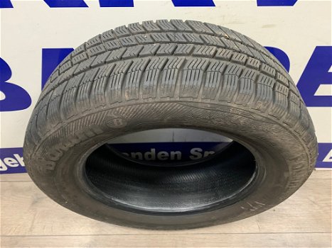 4x Barum winter autobanden 215/60/16 per stuk €35,- - 1