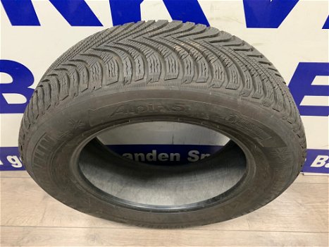 2x Michelin winter autobanden 215/65/17 per stuk €60,- - 1