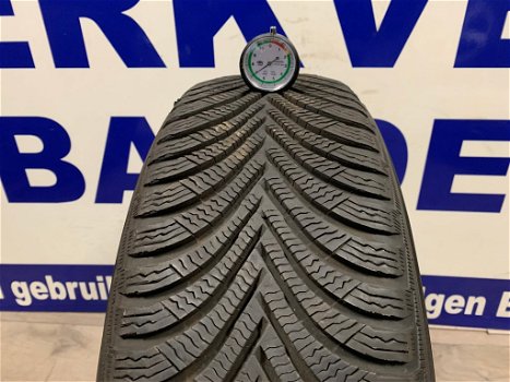 2x Michelin winter autobanden 215/65/17 per stuk €60,- - 2