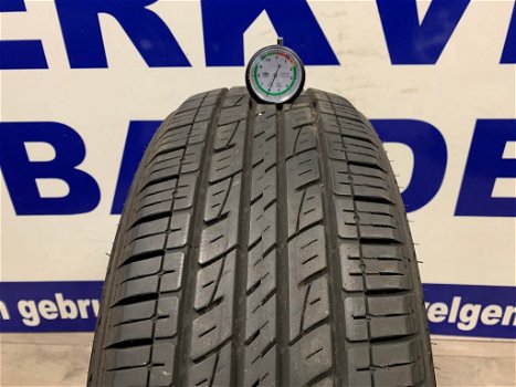 2x Kumho zomer autobanden 215/60/17 per stuk €50,- - 2