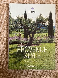 Icons. Provence Style - Landscapes, Terraces & Houses TASCHEN