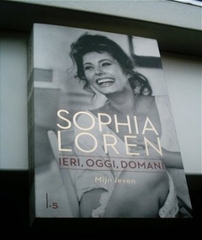 Sophia Loren: Mijn leven. Ieri, oggi, domani(9789024565979). - 0